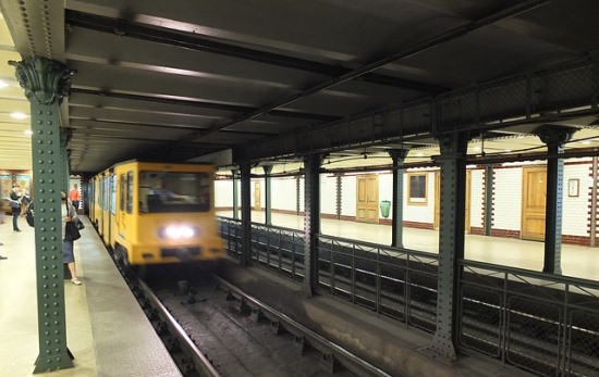 budapest metro subway kisfoldalatti
